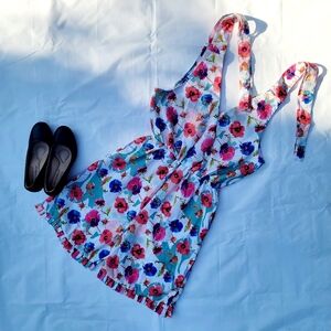 New Floral Sleeveless Romper With Zipper Pockets Size Large